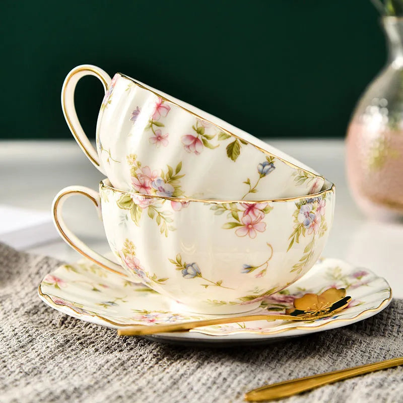 Teacup popular and Saucer